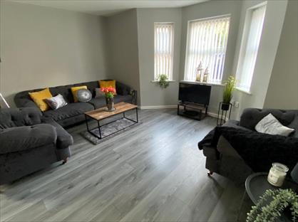 1 Bed Flat, Boundary Drive, L25