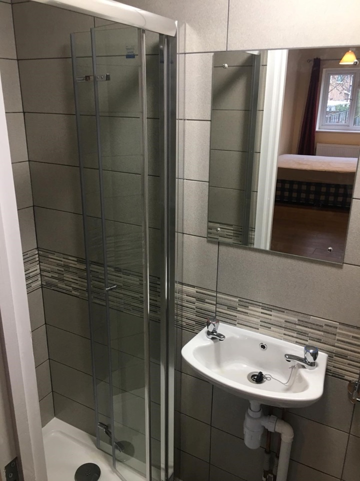 Northolt Room in a Shared House, Church Road, UB5 To Rent Now for £850.00 p/m