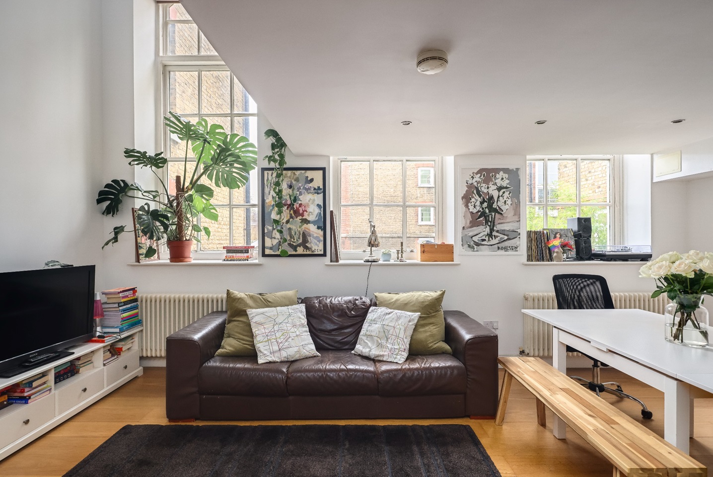 1 Bed Flat, Tottenham Road, N1, N1 7GU