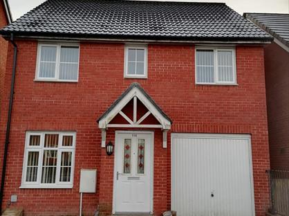 3 Bed Detached House, Dol Y Dderwen, SA18