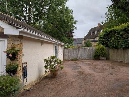 1 Bed Maisonette, Mayfield, OX17