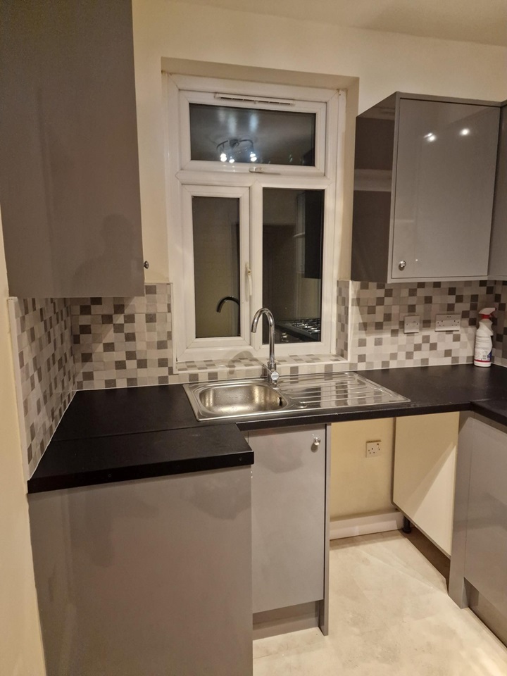 Bolton 3 Bed Terraced House, Tonge Moor Road, BL2 To Rent Now for £