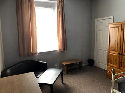 Room in a Shared House, Fore Street, BA14