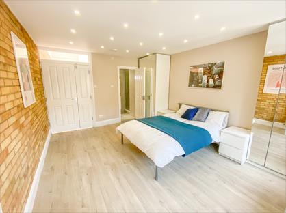 Room in a Shared House, Freemasons Road, CR0