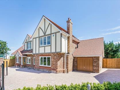 3 Bed Detached House, Birchwood Road, DA2