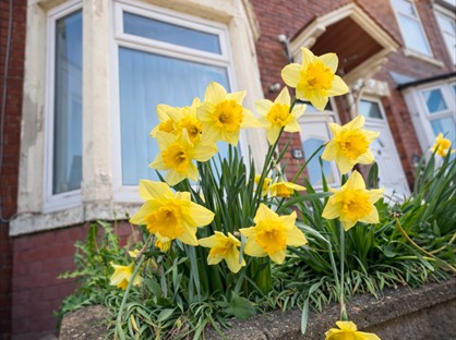 2 Bed Terraced House, Westfield Lane, WF9