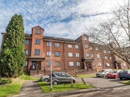 1 Bed Flat, Tippett Rise, RG2