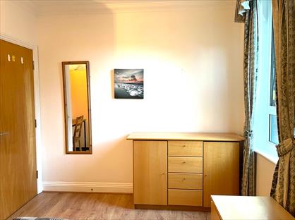 Room in a Shared House, Aegon House, E14
