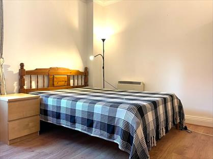 Room in a Shared House, Aegon House, E14