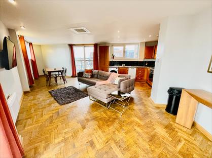 2 Bed Flat, Waterloo Street, LS10