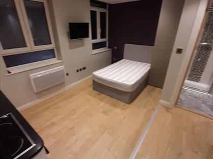 Studio Flat, Mercia Grove, SE13