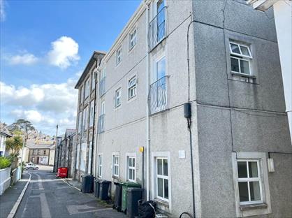 1 Bed Flat, Leskinnick Place, TR18