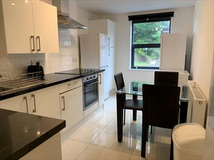 4 Bed Flat, Clarendon Road, LS2