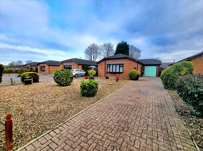 2 Bed Bungalow, Rembrandt Way, PE11