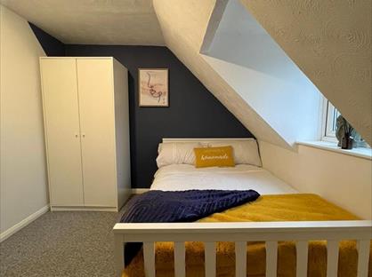 Room in a Shared House, High Street, ME7