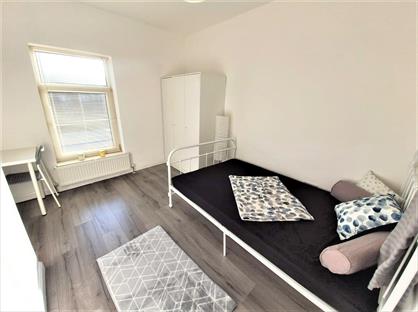 Room in a Shared House, St Mary's Place, WF10