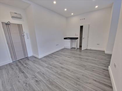 Studio Flat, Darville Road, N16