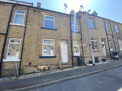 3 Bed Terraced House, Gathorne Street, HD6