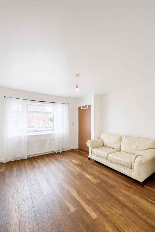 2 Bed Semi-Detached House, Scott Hall Grove, LS7