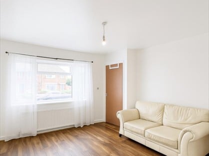2 Bed Semi-Detached House, Scott Hall Grove, LS7