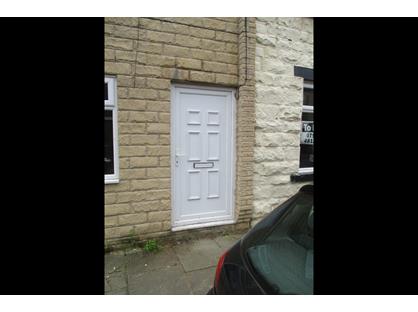 1 Bed Terraced House, Victoria St, BB5