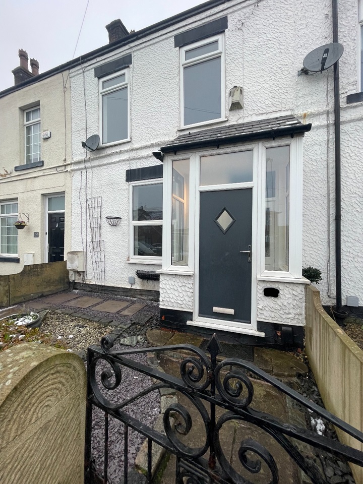 Worsley, Manchester 3 Bed Terraced House, Newearth Road, M28 To
