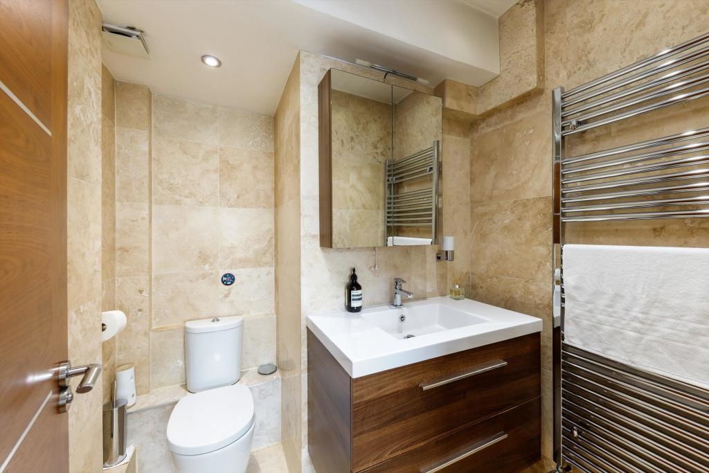 Additional image 3 of 2 Bed Flat, Mount Street, W1K, N1 7GU