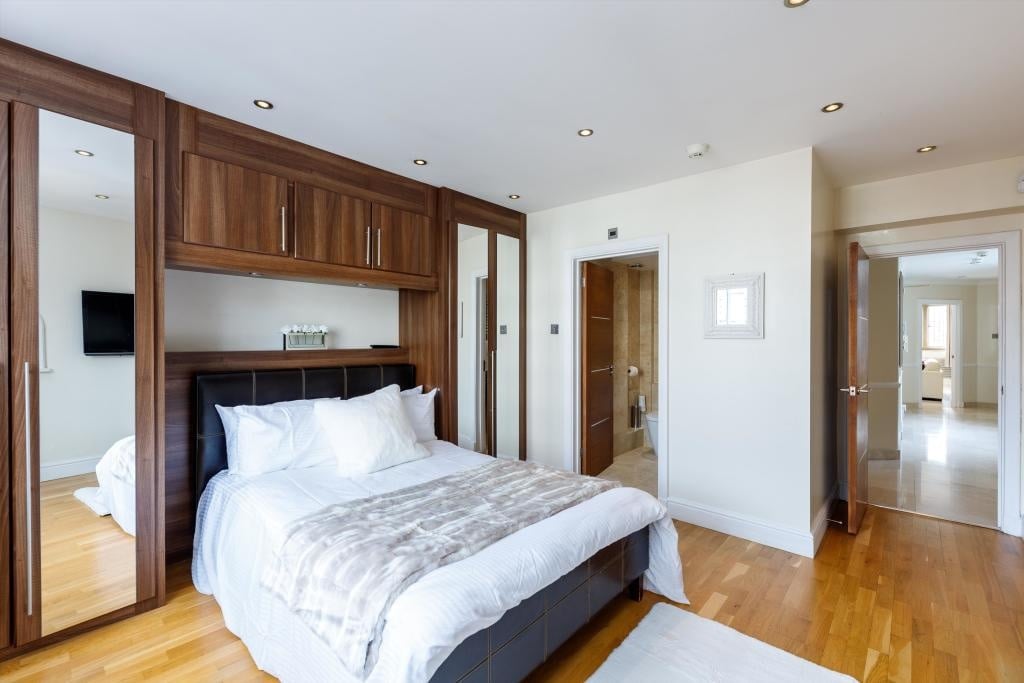 Additional image 11 of 2 Bed Flat, Mount Street, W1K, N1 7GU