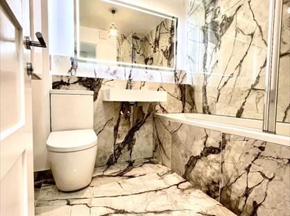 1 Bed Flat, Linnet Way, RM19