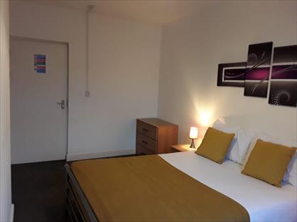 Room in a Shared House, Queen Street, DN22