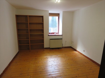 1 Bed Flat, Speygate, PH2