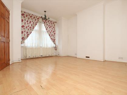 2 Bed Flat, Hunter Road, CR7