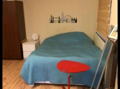 Studio Flat, Ashley Drive, TW7