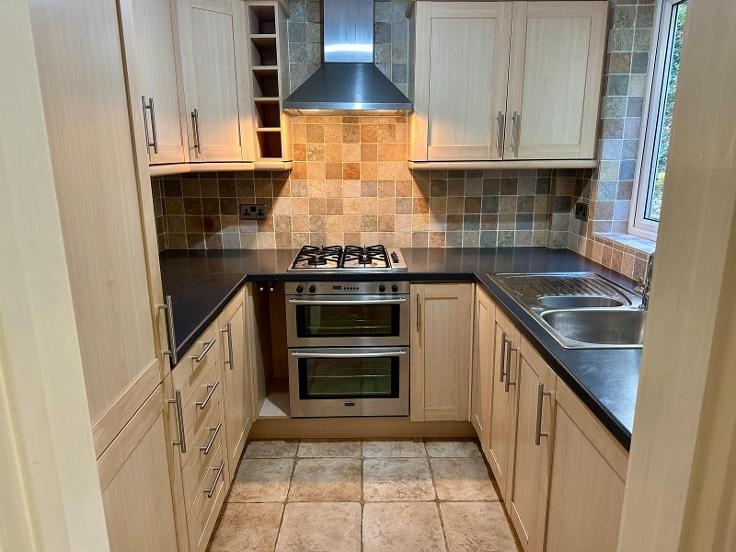 1 Bed Flat, North Drive, BN2 photo 3