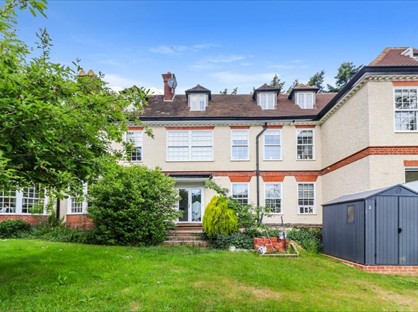 2 Bed Flat, Friarswood, WD4