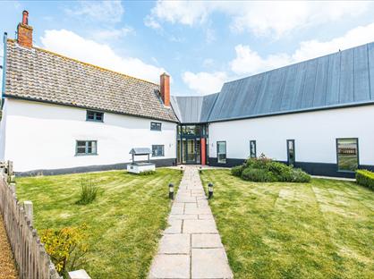 5 Bed Detached House, Watton Road, NR16