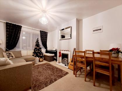 2 Bed Maisonette, Cemmaes Meadow, HP1