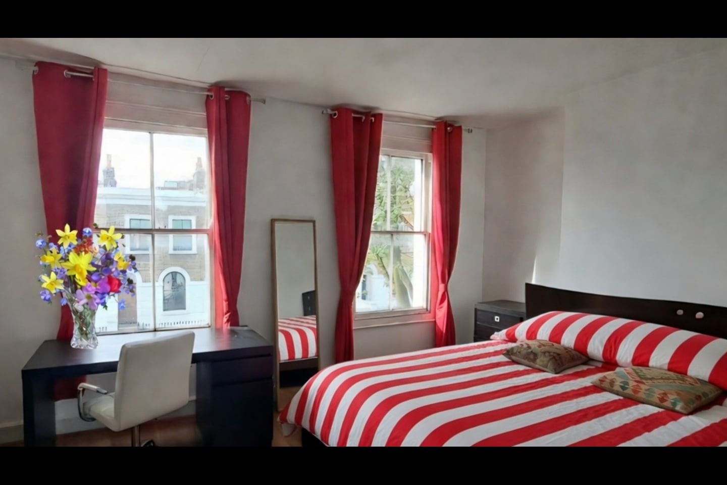 Room in a Shared House, Raleigh Street, N1