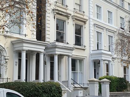 1 Bed Flat, Pembridge Crescent, W11