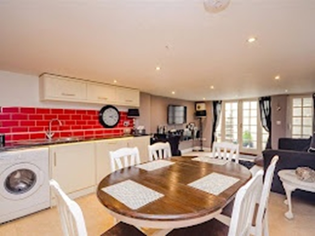 Maidstone 1 Bed Flat, Astley Street, ME14 To Rent Now for £1,000.00 p/m