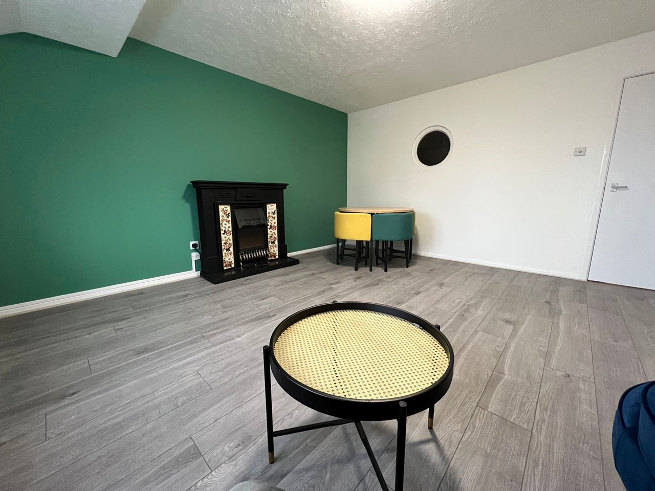 2 Bed Flat, Brunel Close, CV1 photo 2