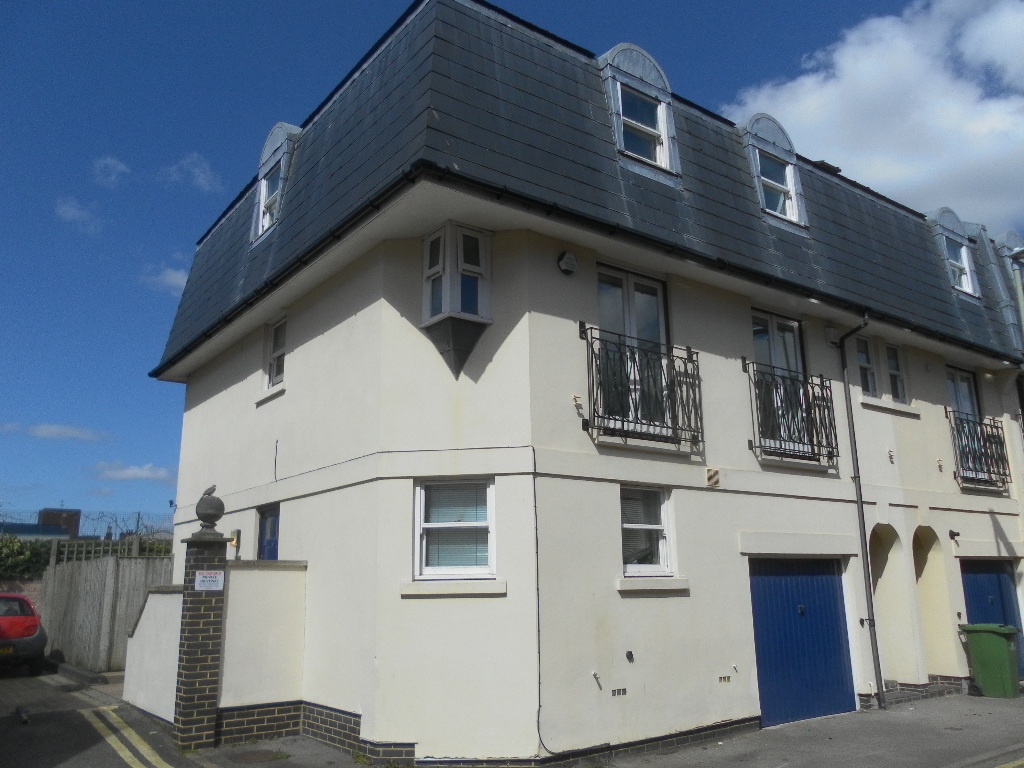 Cheltenham 3 Bed Terraced House, Place, GL52 To Rent Now