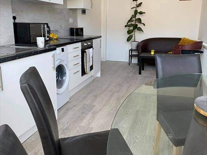 Room in a Shared House, Wesley Street, WF10