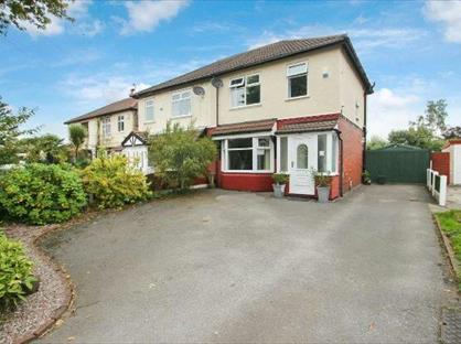 3 Bed Semi-Detached House, Woodhouse Lane, M33
