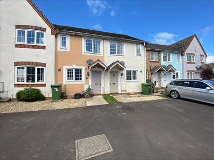 2 Bed Terraced House, Cabell Court, BA11