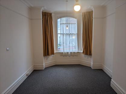 1 Bed Flat, Ethelbert Square, CT8