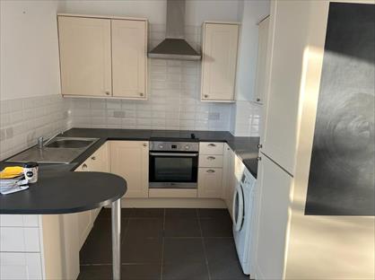 1 Bed Flat, Castle Hill, RG1