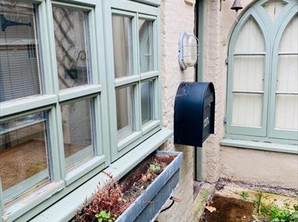 1 Bed Maisonette, Ewell Road, KT6