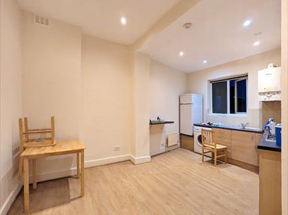 1 Bed Flat, Camden Hill Road, SE19