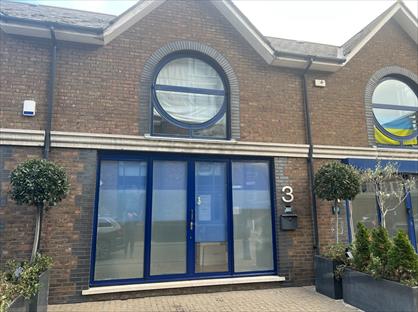 1 Bed Flat, Plantation Wharf Incl All Utilities , SW11